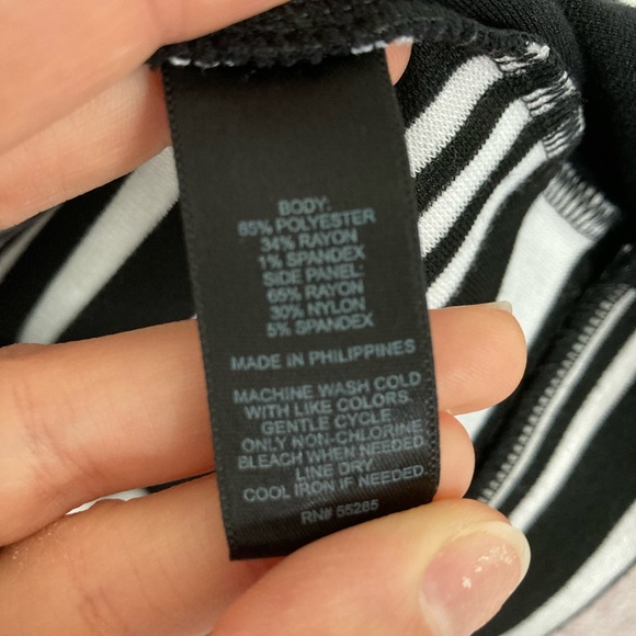 Express Black and White Striped Dress Women’s XS - Picture 6 of 6
